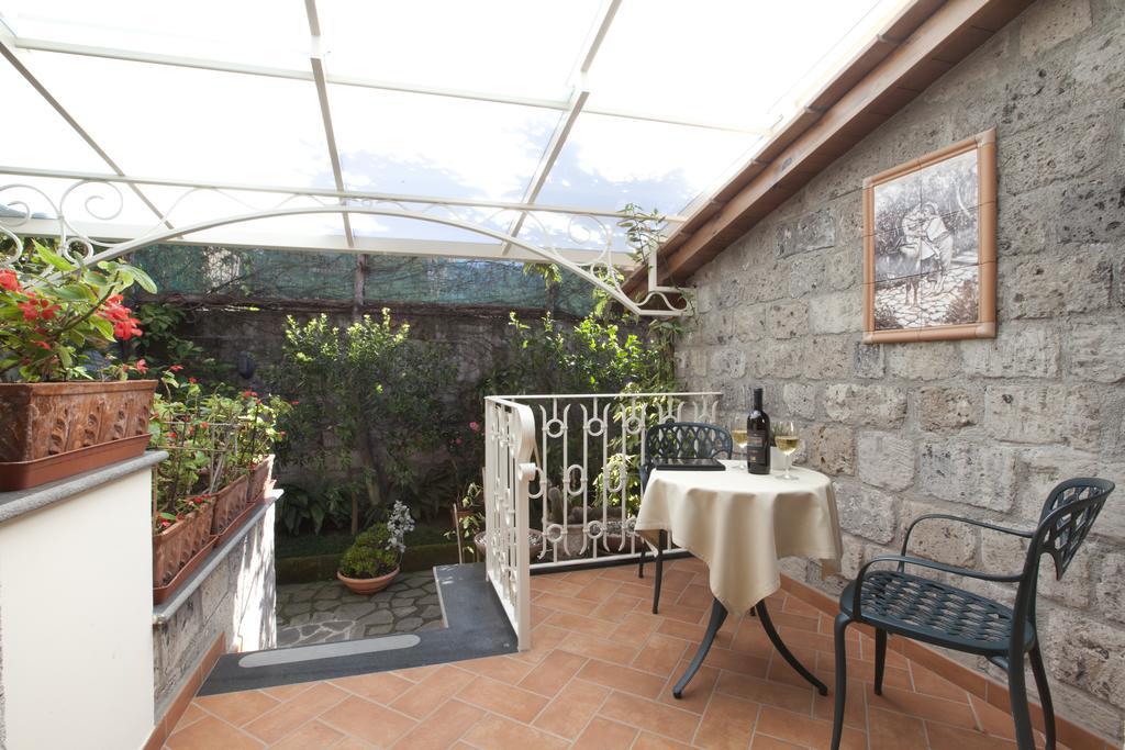 Relais Villa Angiolina Sorrento Exterior photo